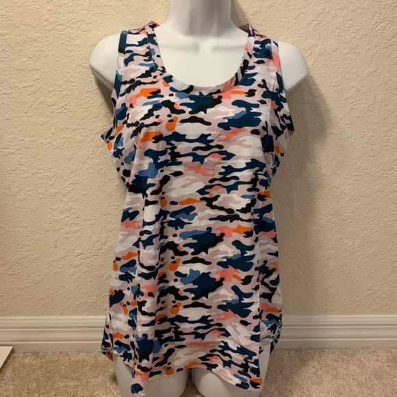 Philosophy Tops - 🔴10/$25 NWT Philosophy Camo Print Tank Top XS